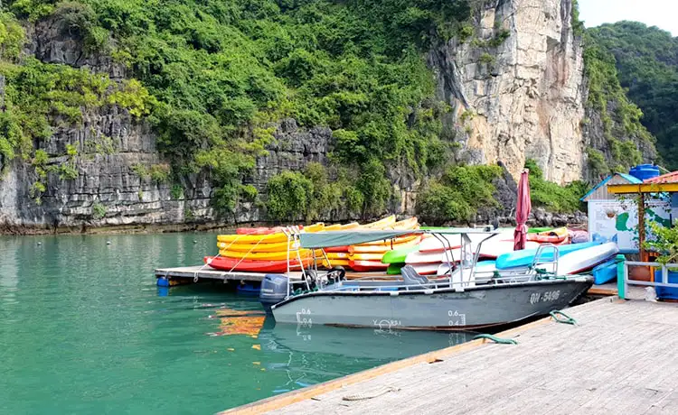 làng chài vung viêng vịnh hạ long