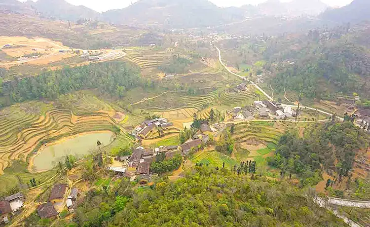 làng dân tộc lô lô hà giang làng dân tộc lô lô hà giang