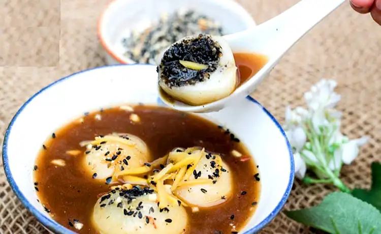 món đặc sản bánh trôi tàu nóng vịnh hạ long