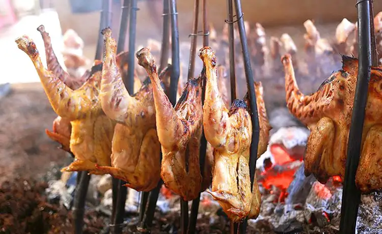 món đặc sản gà lôi âm nướng vịnh hạ long