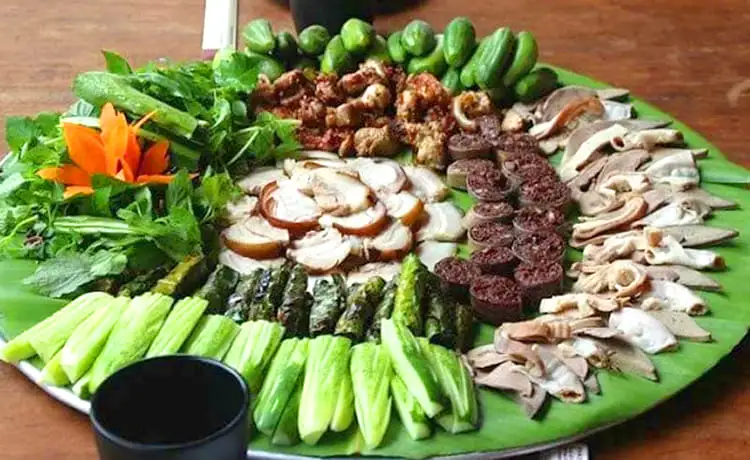 món lợn mán thui luộc mai châu món lợn mán thui luộc mai châu