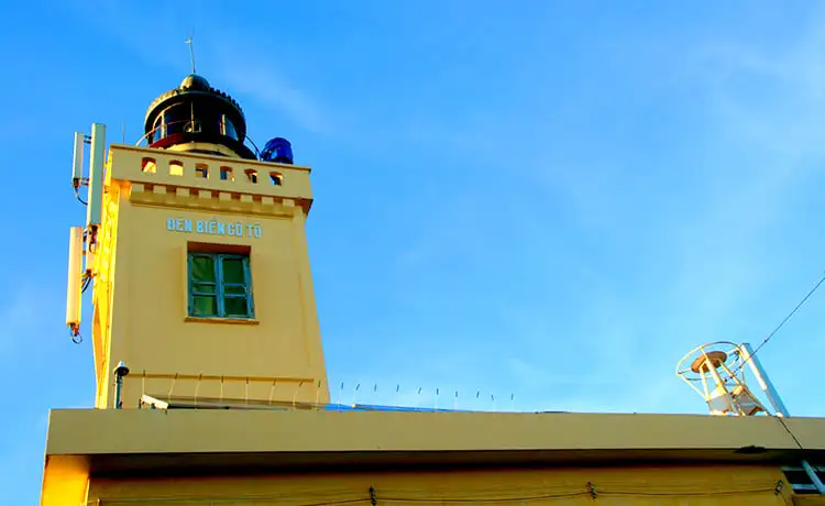 ngọn hải đăng cô tô