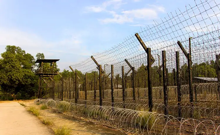 nhà tù phú quốc