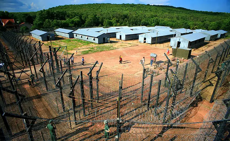 nhà tù phú quốc