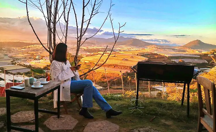 Quán Cafe Hai Ả Đà Lạt