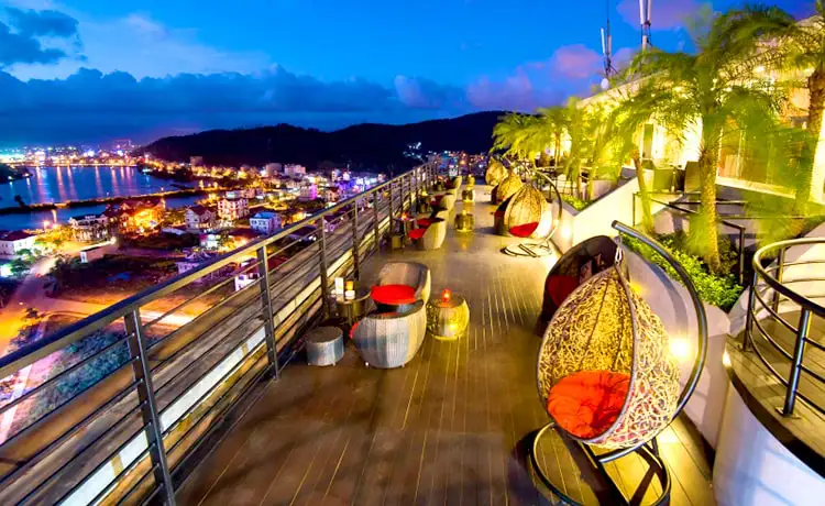 quán cafe sky bar vịnh hạ long