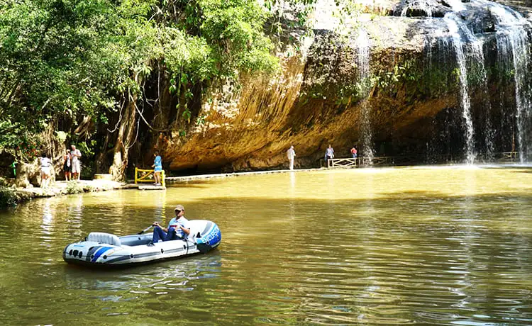 chèo thuyền phao thác prenn đà lạt