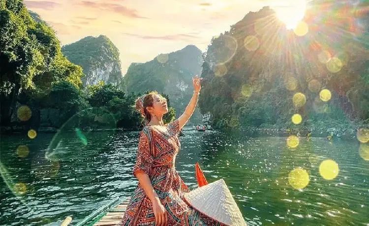 thạch bích thung nắng ninh bình