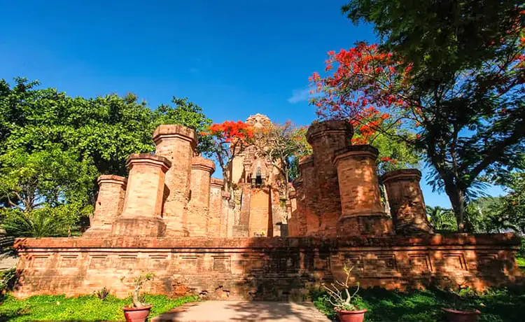 tháp bà ponagar nha trang