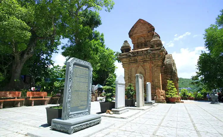 tháp bà ponagar nha trang