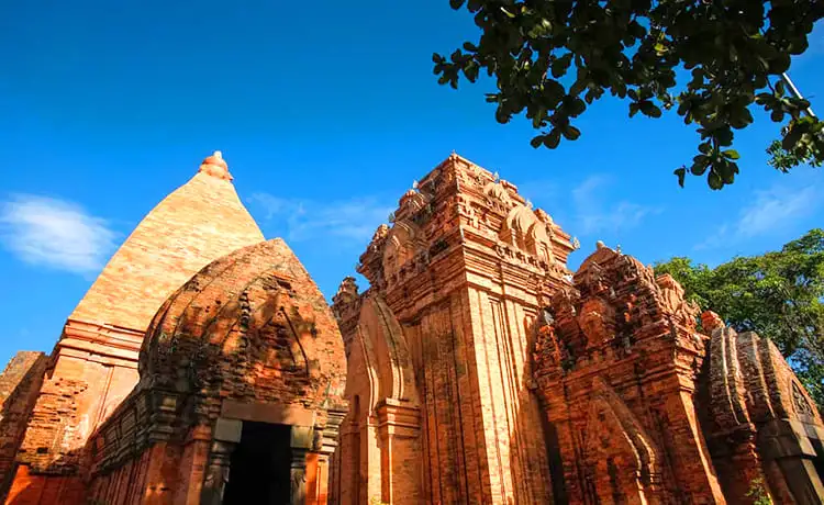 tháp bà ponagar nha trang