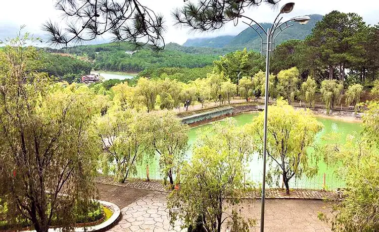 hồ tĩnh tâm thiền viện trúc lâm đà lạt