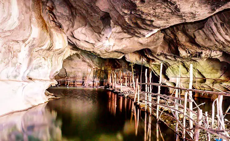 tour du lịch bà lụa