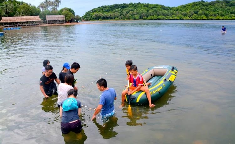 Tour du lịch Bà Lụa 2 ngày 2 đêm - Rừng Tràm Trà Sư