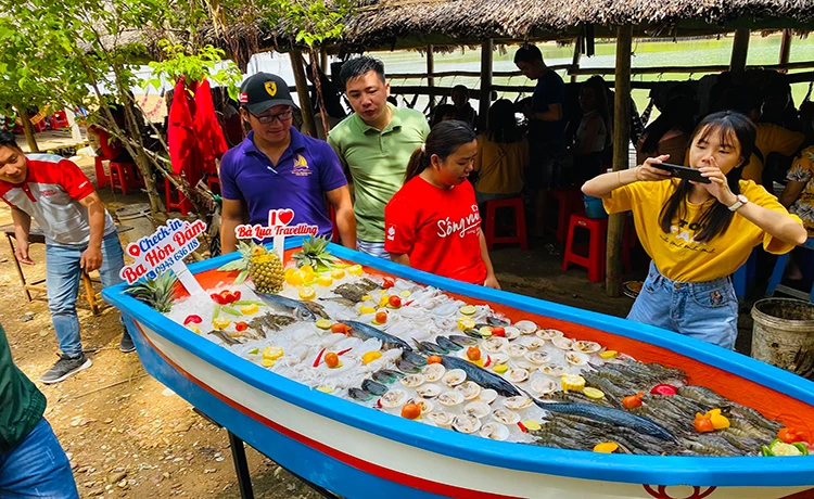 tour du lịch bà lụa 2 ngày 2 đêm tour du lịch bà lụa 2 ngày 2 đêm