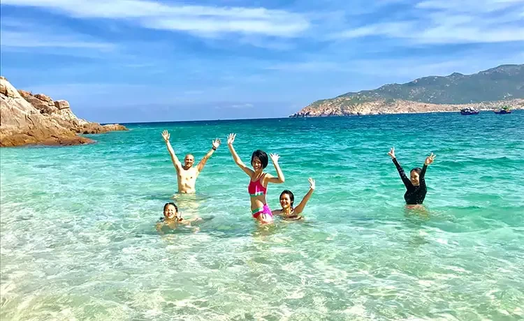 Tour du lịch Bình Hưng 2 ngày 1 đêm Tour du lịch Bình Hưng 2 ngày 1 đêm