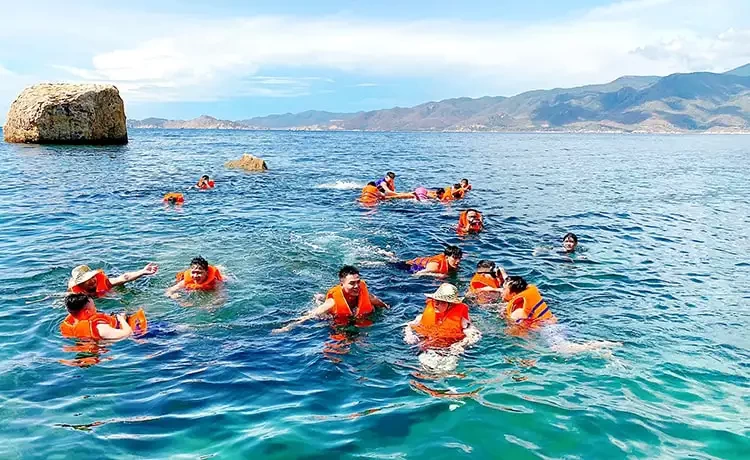 Tour du lịch Bình Hưng 3 ngày 2 đêm Tour du lịch Bình Hưng 3 ngày 2 đêm