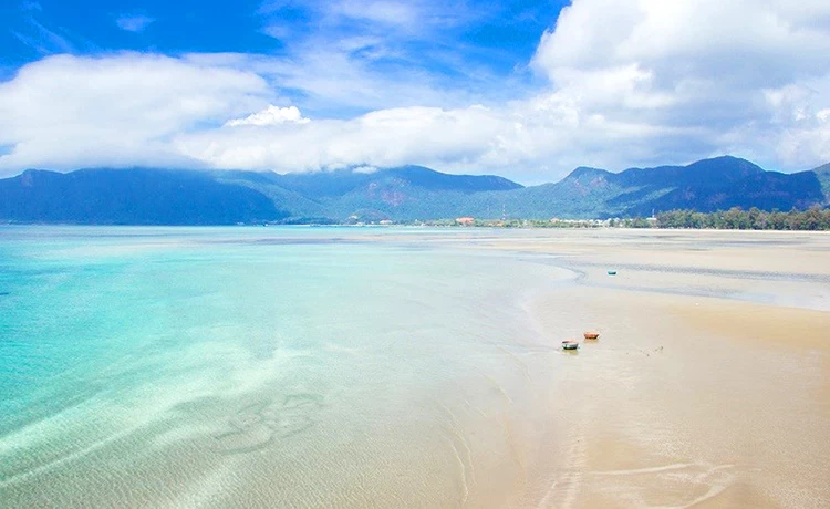 Tour du lịch Cần Thơ - Côn Đảo 2 ngày 1 bằng máy bay