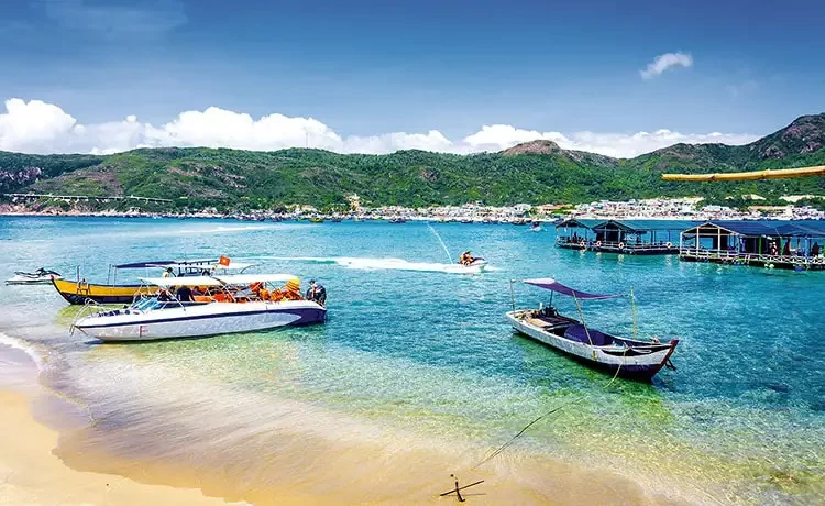 Tour Cù Lao Chàm trong ngày đi bộ dưới biển Seatrek