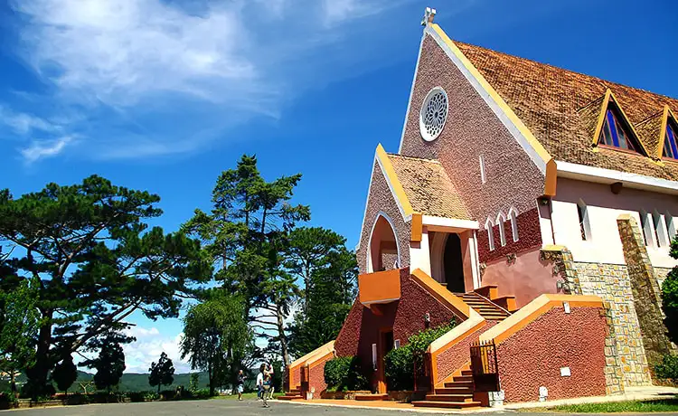 nhà thờ domaine de marie đà lạt