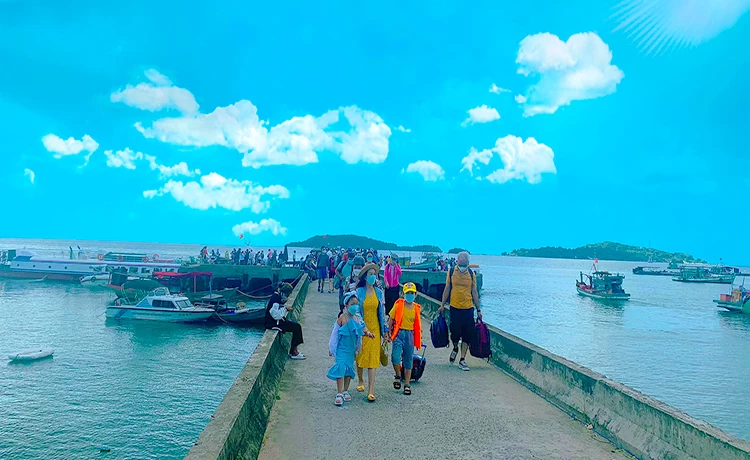 Tour du lịch Hải Tặc 2 ngày 1 đêm