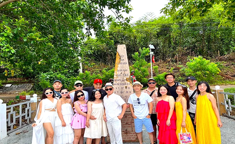 tour du lịch đảo hải tặc 2 ngày 1 đêm câu cá lặn ngắm san hô