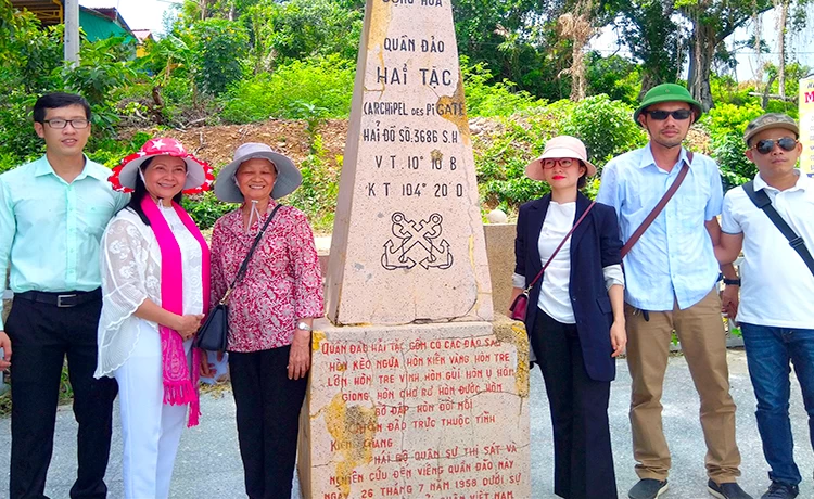 Tour du lịch Hải Tặc 1 ngày