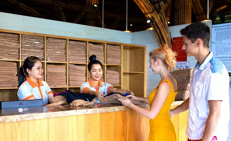 giá vé du lịch hòn tằm nha trang