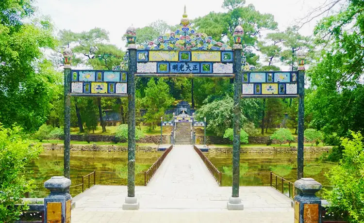 tour du lịch Huế