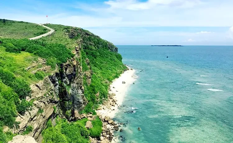 Tour du lịch Lý Sơn 2 ngày 1 đêm Tour du lịch Lý Sơn 2 ngày 1 đêm