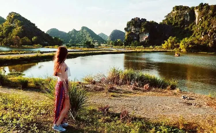 Tour du lịch Hà Nội - Ninh Bình - Sapa 4 ngày 3 đêm Tour du lịch Hà Nội - Ninh Bình - Sapa 4 ngày 3 đêm