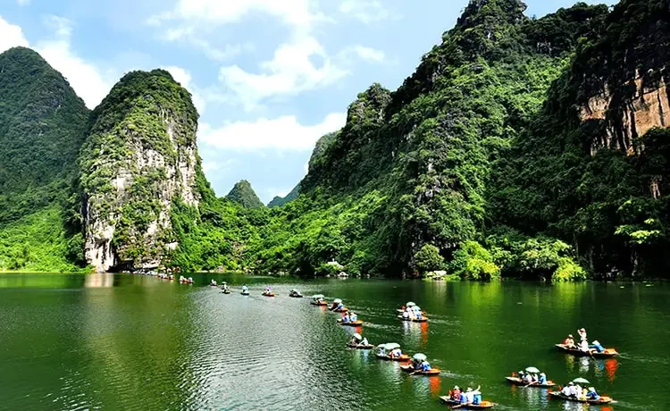 Tour du lịch Ninh Bình 2 ngày 1 đêm