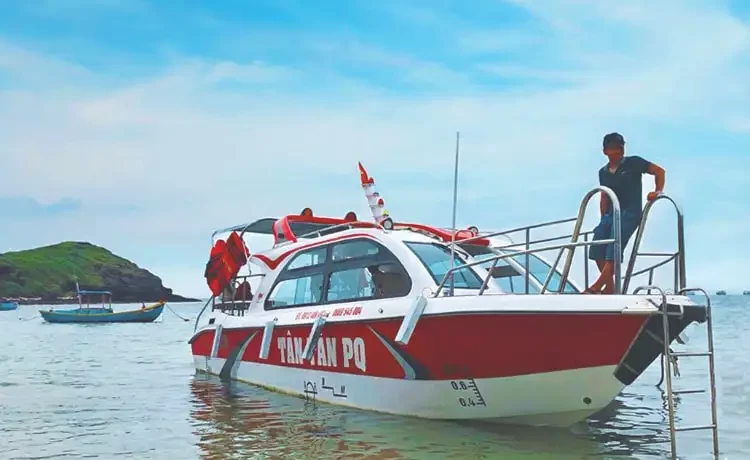 Tour du lịch Ninh Thuận 1 ngày Hang Rái - Vịnh Vĩnh Hy - Vườn Nho