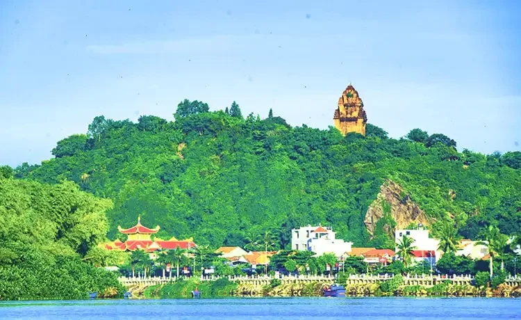 Tour du lịch Phan Thiết 2 ngày 1 đêm Tour du lịch Phan Thiết 2 ngày 1 đêm