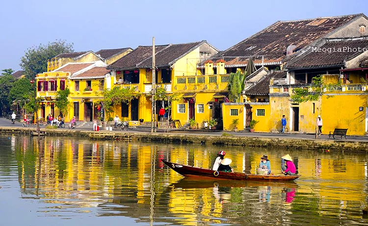 đặt vé máy bay đi Quảng Nam