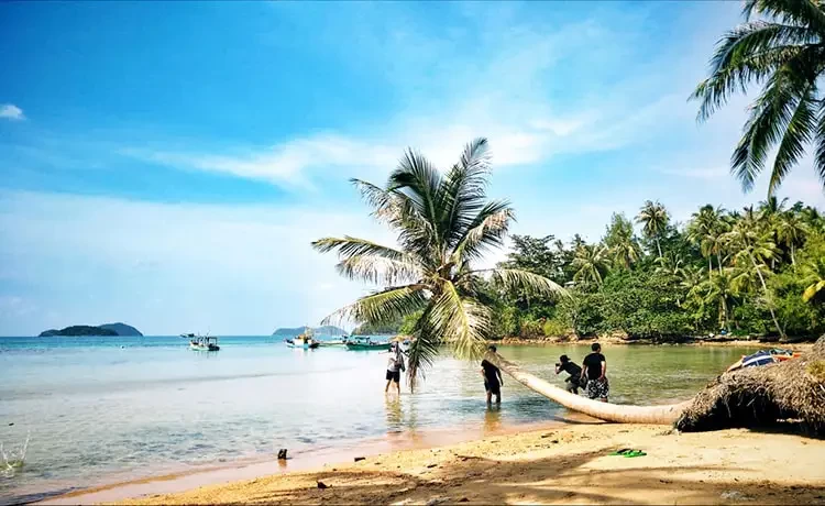 Tour du lịch Rạch Giá - Nam Du 2 ngày 1 đêm Tour du lịch Rạch Giá - Nam Du 2 ngày 1 đêm