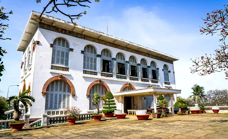 du lịch vũng tàu bạch dinh