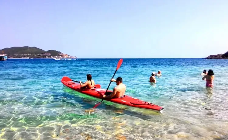 Tour du thuyền Nha Trang trong ngày